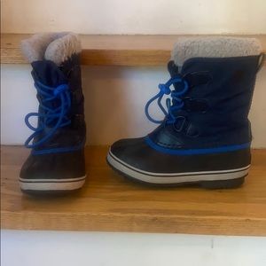 Boys Black and Navy Boots